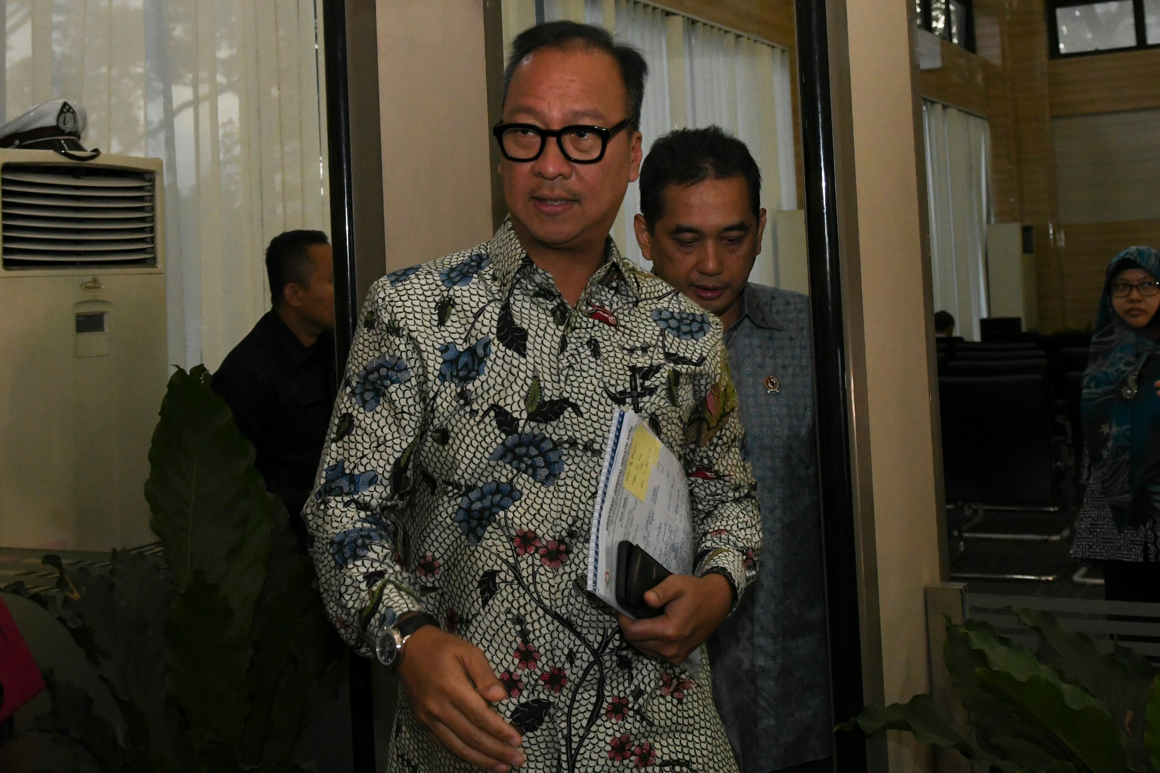 Menteri Perindustrian Agus Gumiwang Kartasasmita 