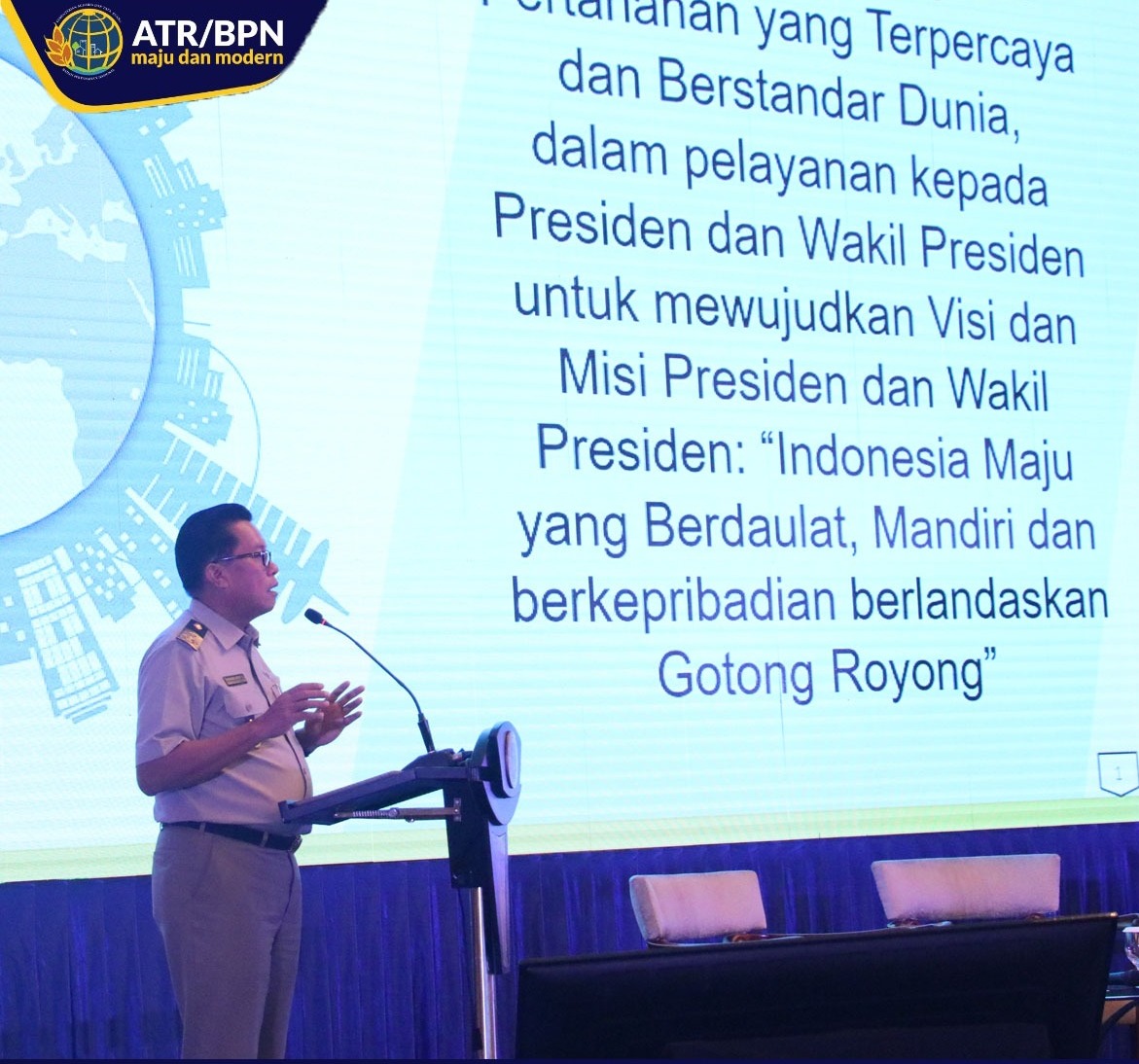 Sekretaris Jenderal Kementerian ATR/BPN Himawan Arief Sugoto memberikan pengarahan kepada 917 peserta Rakernas ATR/BPN di Jakarta.