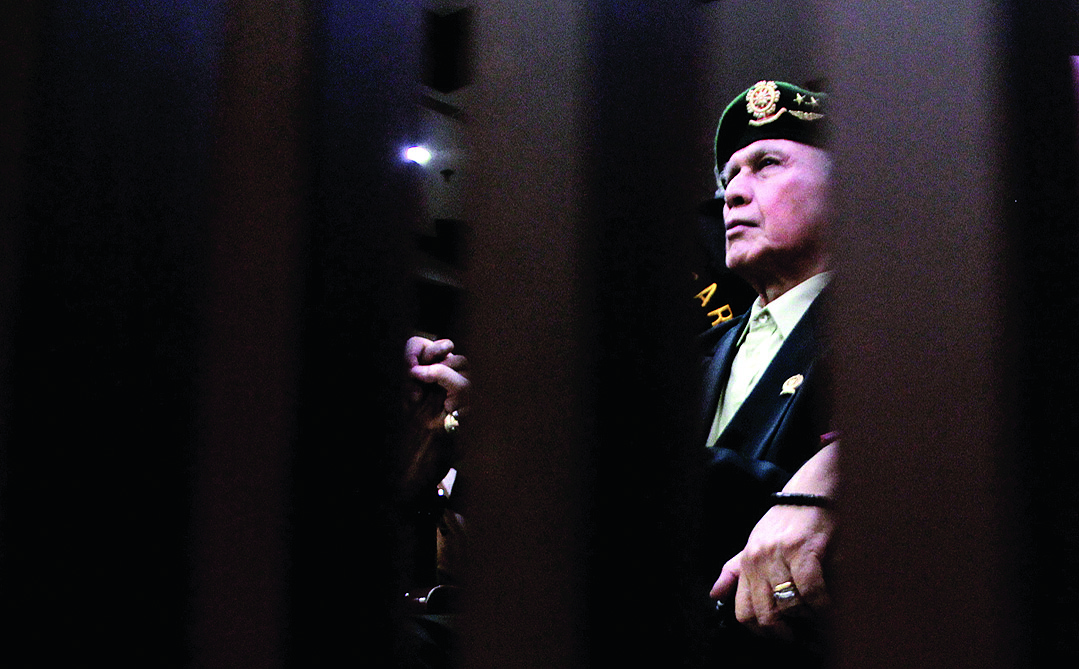 Terdakwa kasus dugaan kepemilikan senjata api ilegal Mayor Jenderal (Purn) TNI Kivlan Zen,