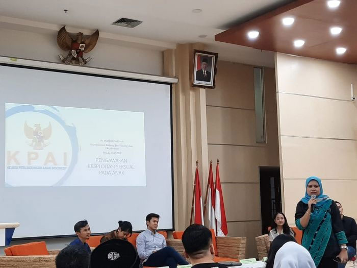 Waspadai Eksploitasi Anak di Dunia Maya