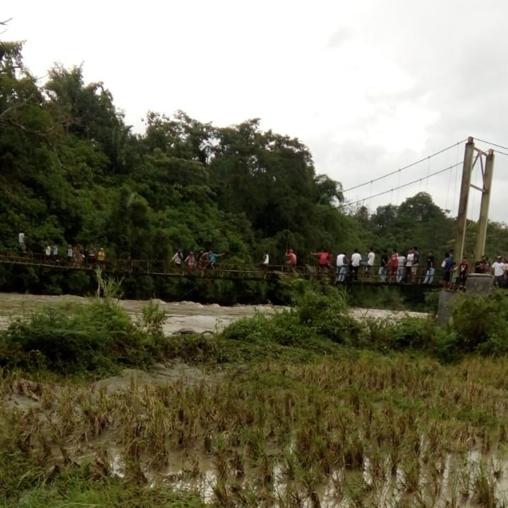 Banjir Bandang Putuskan Jembatan Gantung di Bengkulu, 4 Tewas