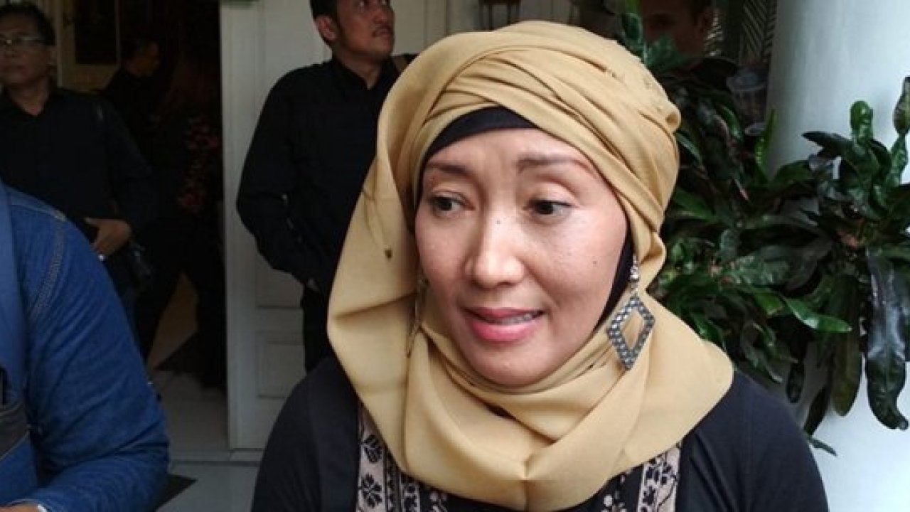 Politikus Partai Amanat Nasional (PAN) Dr. Wahyuni Refi Setya Bekti. 