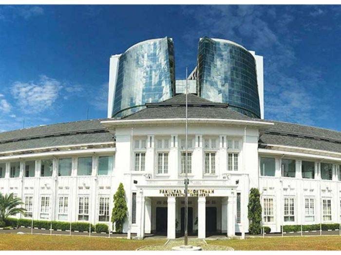 Gedung FKIU.