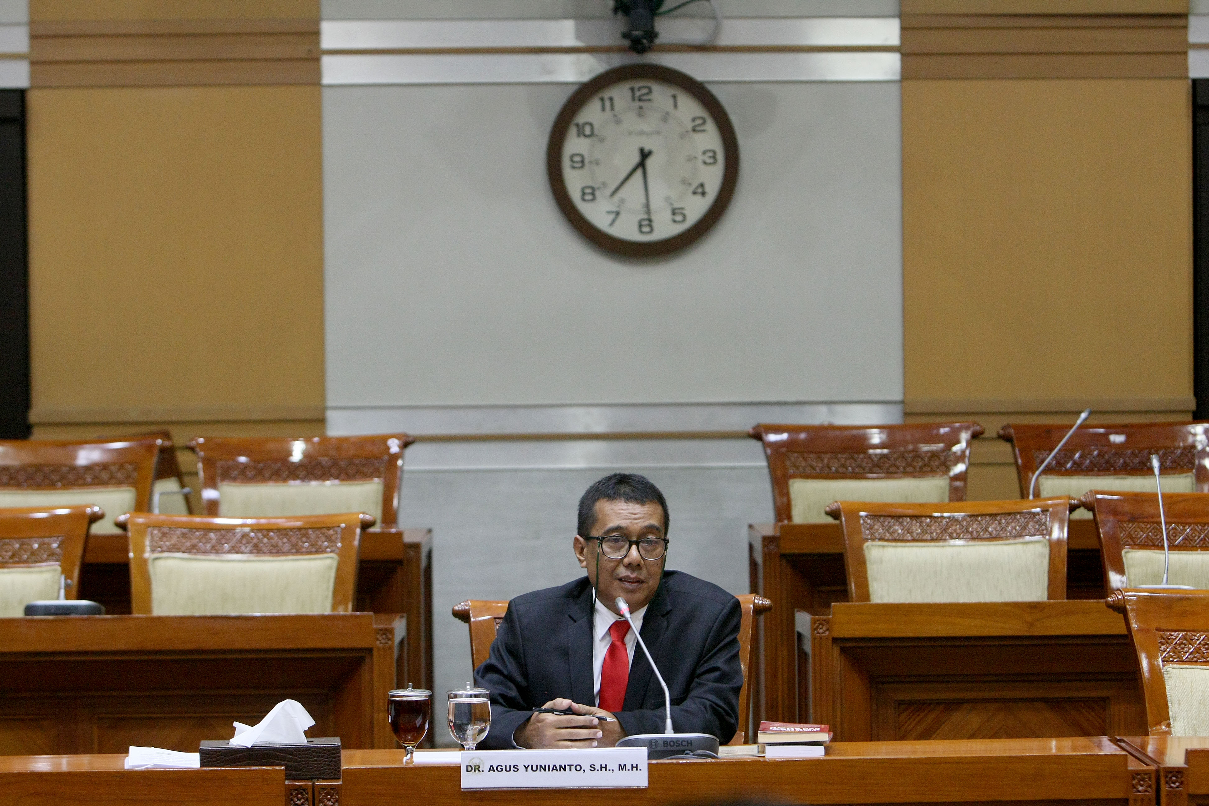 Hakim tipikor PN Surabaya Agus Yunianto mengikuti uji kelayakan dan kepatutuan calon hakim agung di DPR