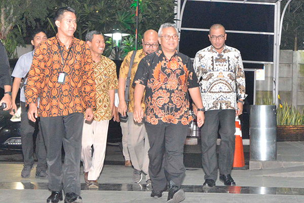 Ketua KPU dan Tiga Komisioner Datangi KPK