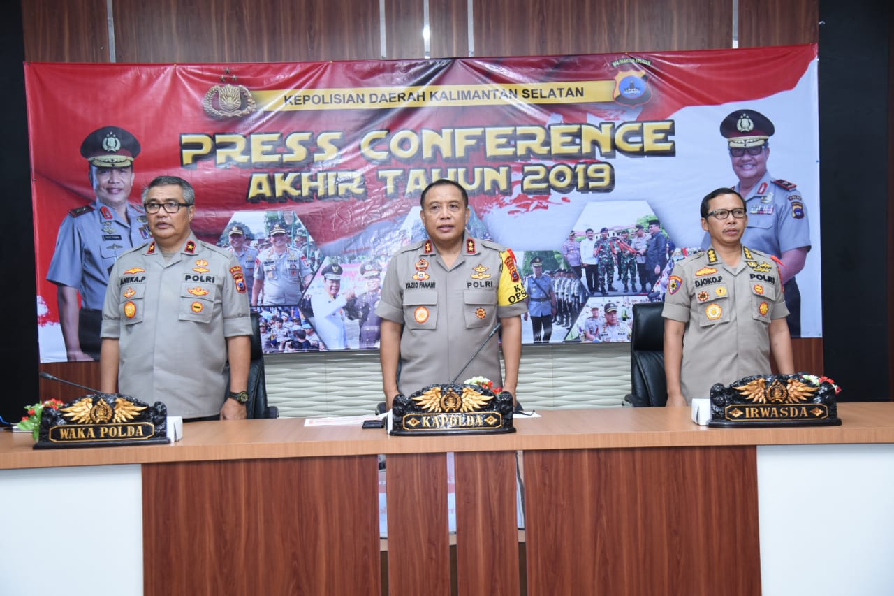 Kapolda Kalimantan SelatanIrjen Yazid Fanani saat memberikan keterangan kasus kecelakaan lalu lintas selama 2019.