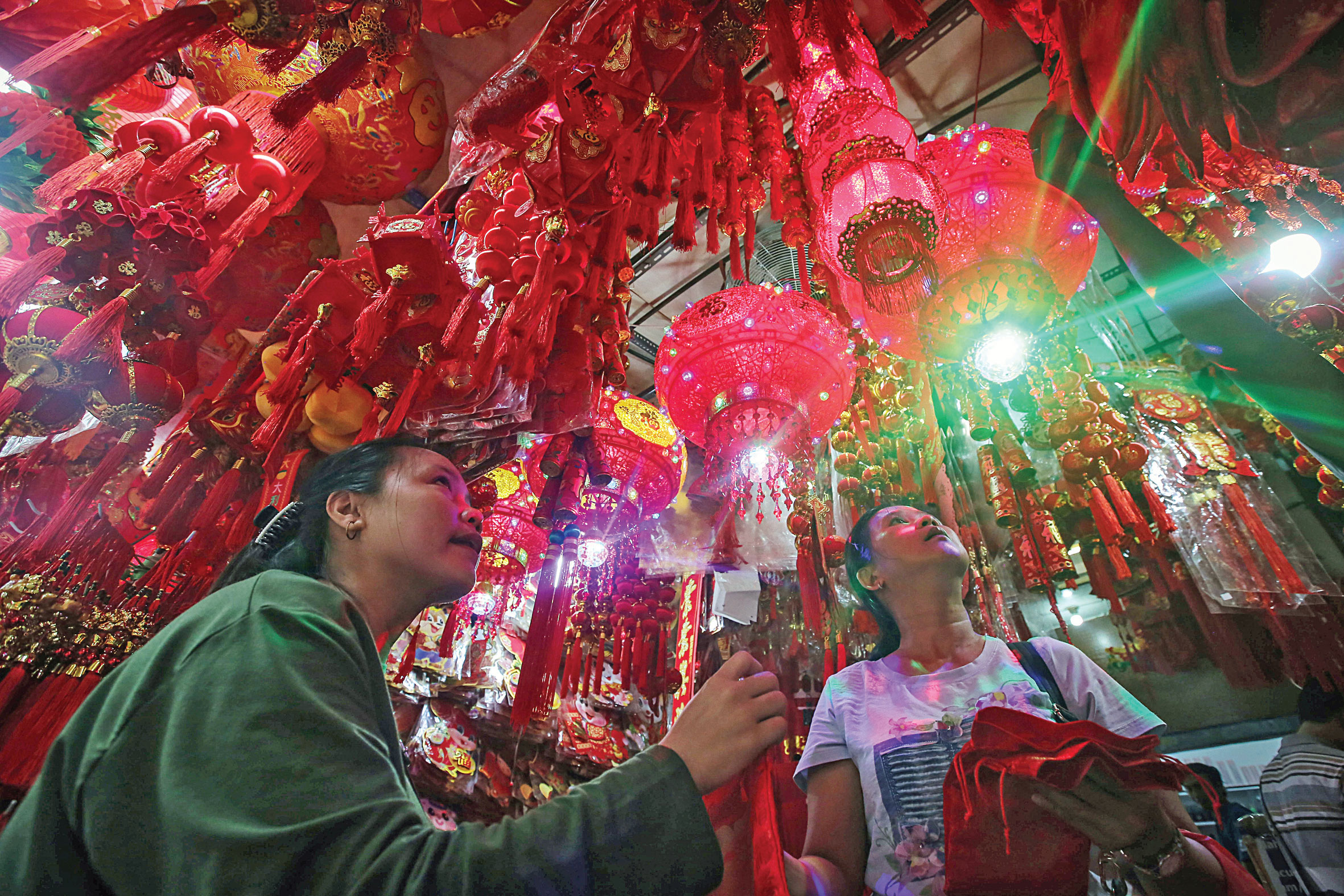 Berburu Pernak-Pernik di Tahun Tikus Logam