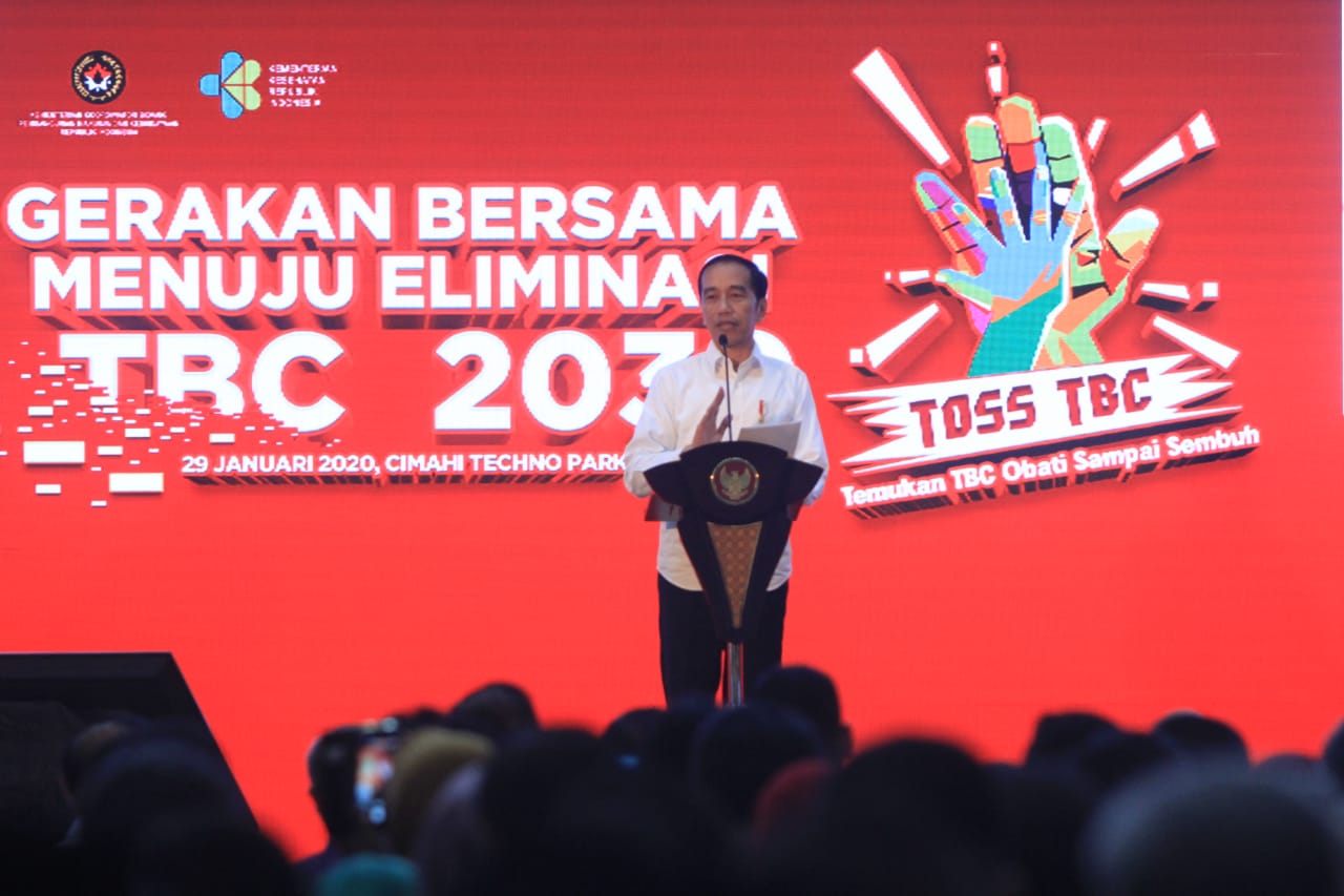 Presiden Joko Widodo meluncurkan  Gerakan Bersama Menuju Eliminasi TBC 2030, di Gedung Technopark Kota Cimahi, Rabu (29/1/2020).