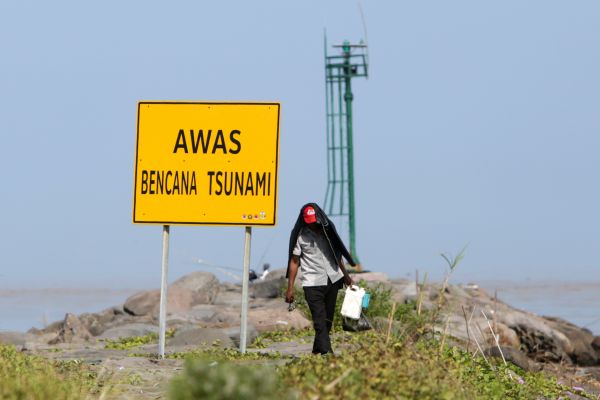 Warga Desa Jeumerang, Kabupaten Pidie sempat mengungsi selama sepekan karena termakan isu adanya tsunami.