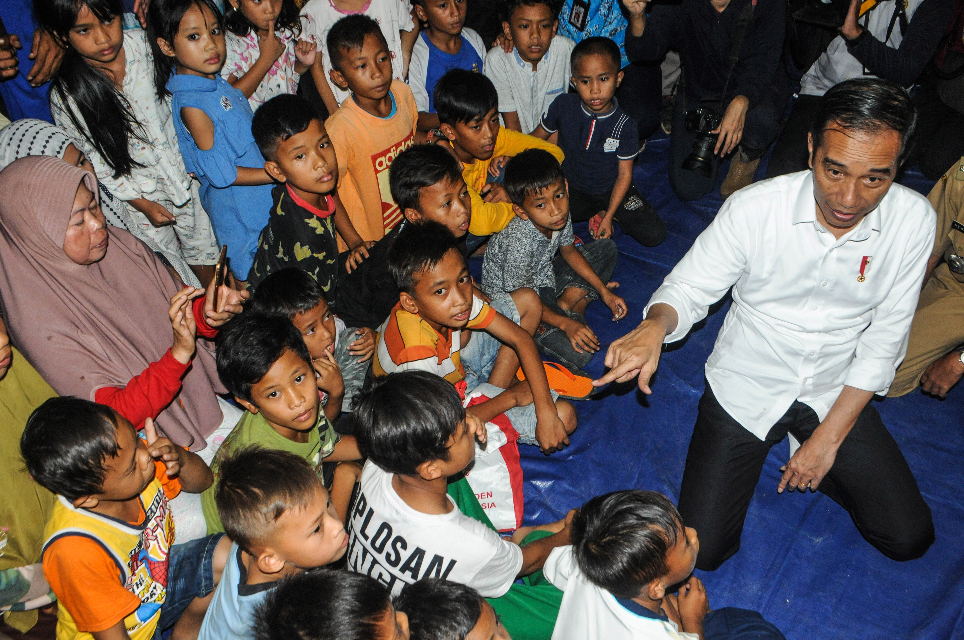 Presiden Kunjungi Korban Bencana di Lebak.