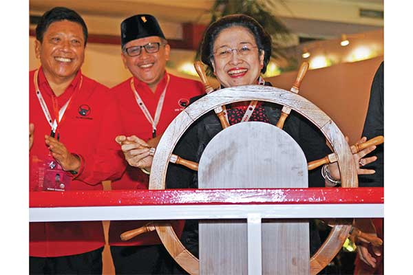 Ketua Umum PDI Perjuangan Megawati Soekarnoputri didampingi Sekjen Hasto Kristiyanto di Rakernas I PDIP di Jakarta, kemarin