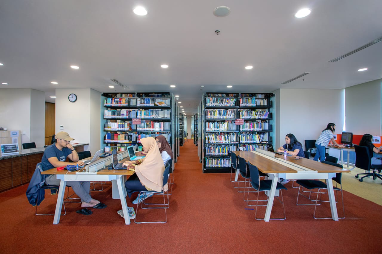 Sampoerna University menggelar ‘DisruptED.ID20’  untuk menjembatani kesenjangan dan membekali para guru dengan keterampilan teknologi.