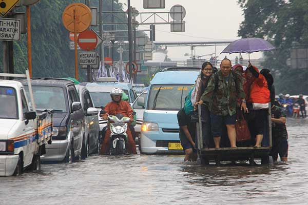 Genangan Muncul di 4 Titik Jalan
