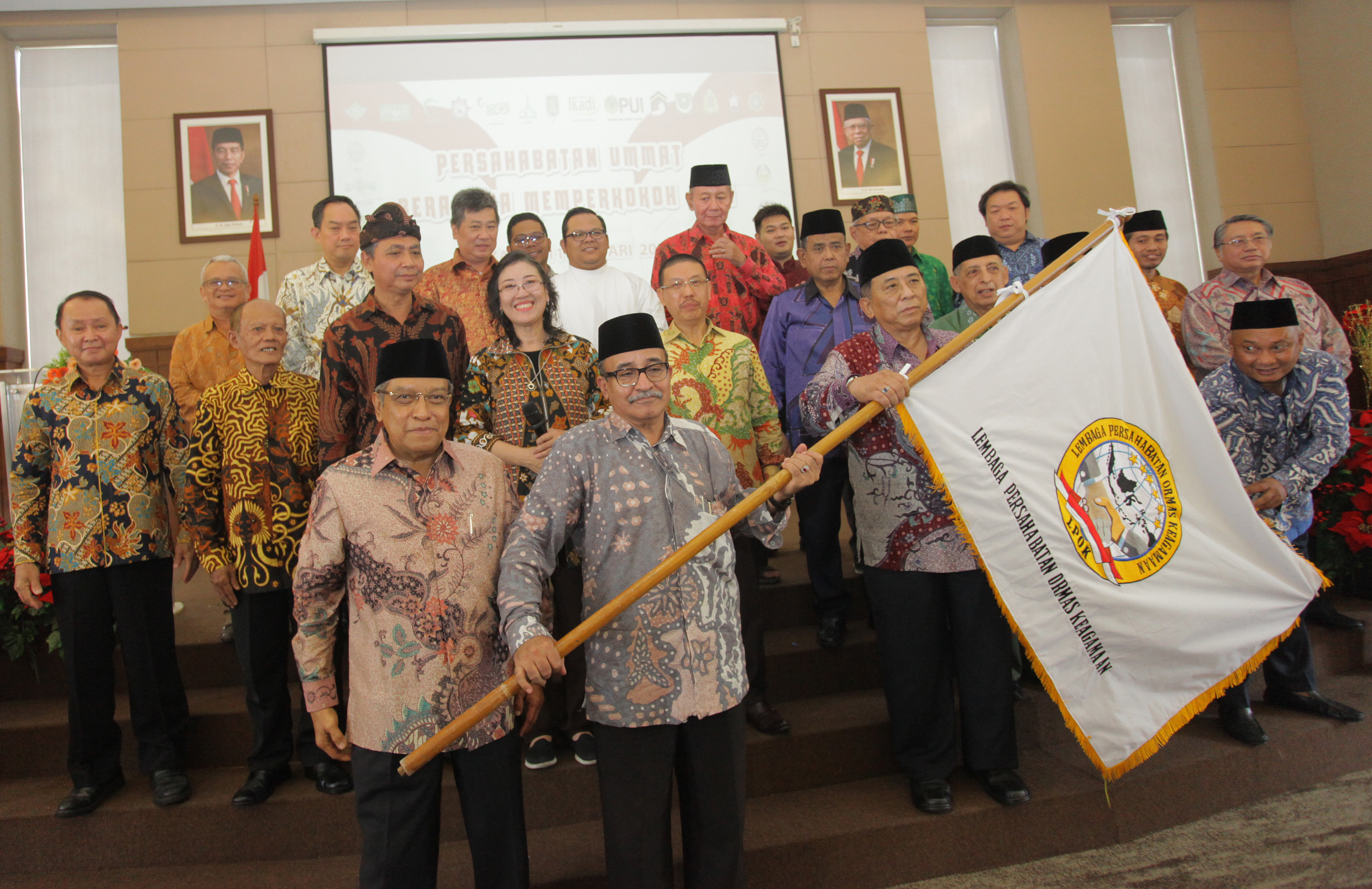 Ketua LPOK yang juga Ketua PBNU Said Aqil Siroj saat pengukuhan LPOK di Gedung PGI, Jakarta, Sabtu (11/1)