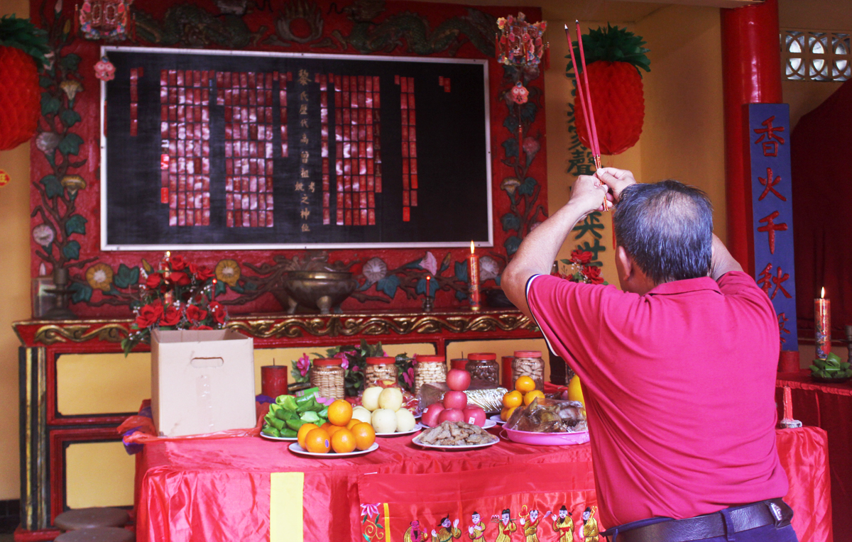 Warga keturunan Tionghoa di Kota Kupang, Nusa Tenggara Timur (NTT) merayakan Tahun Imlek 2020.