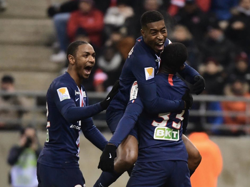 Selebrasi para pemain Paris Saint-Germain usai mencetak gol ke gawang Reims