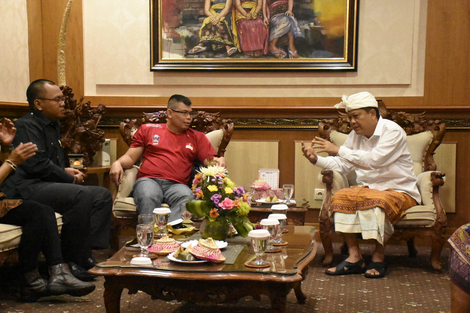 Chris John bersilaturahim dengan  Wali Kota Denpasar, IB Rai Dharmawijaya Mantra, Rabu (29/1/2020)