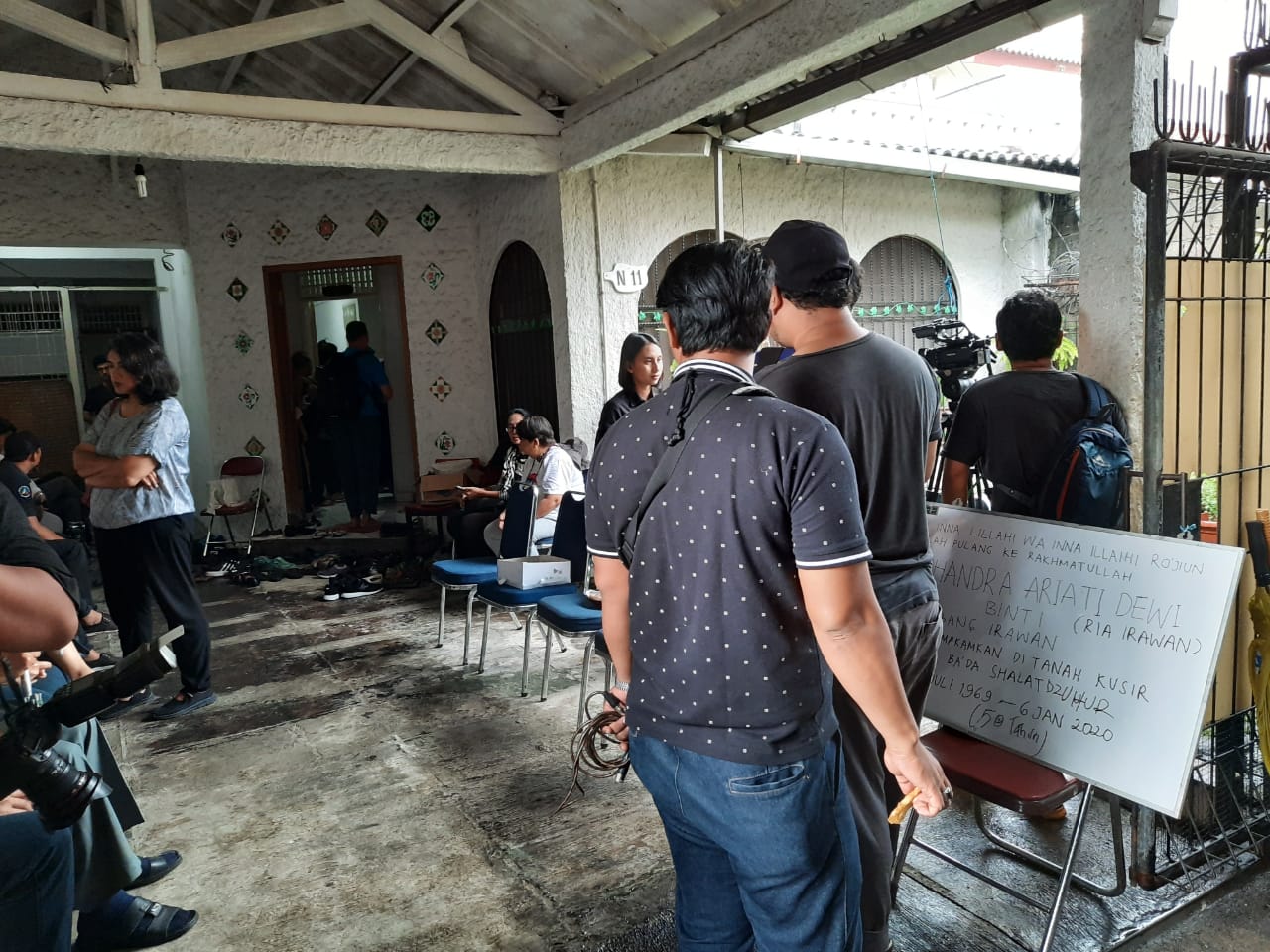Jenazah Ria Irawan Dimakamkan Selepas Dzuhur di Tanah Kusir