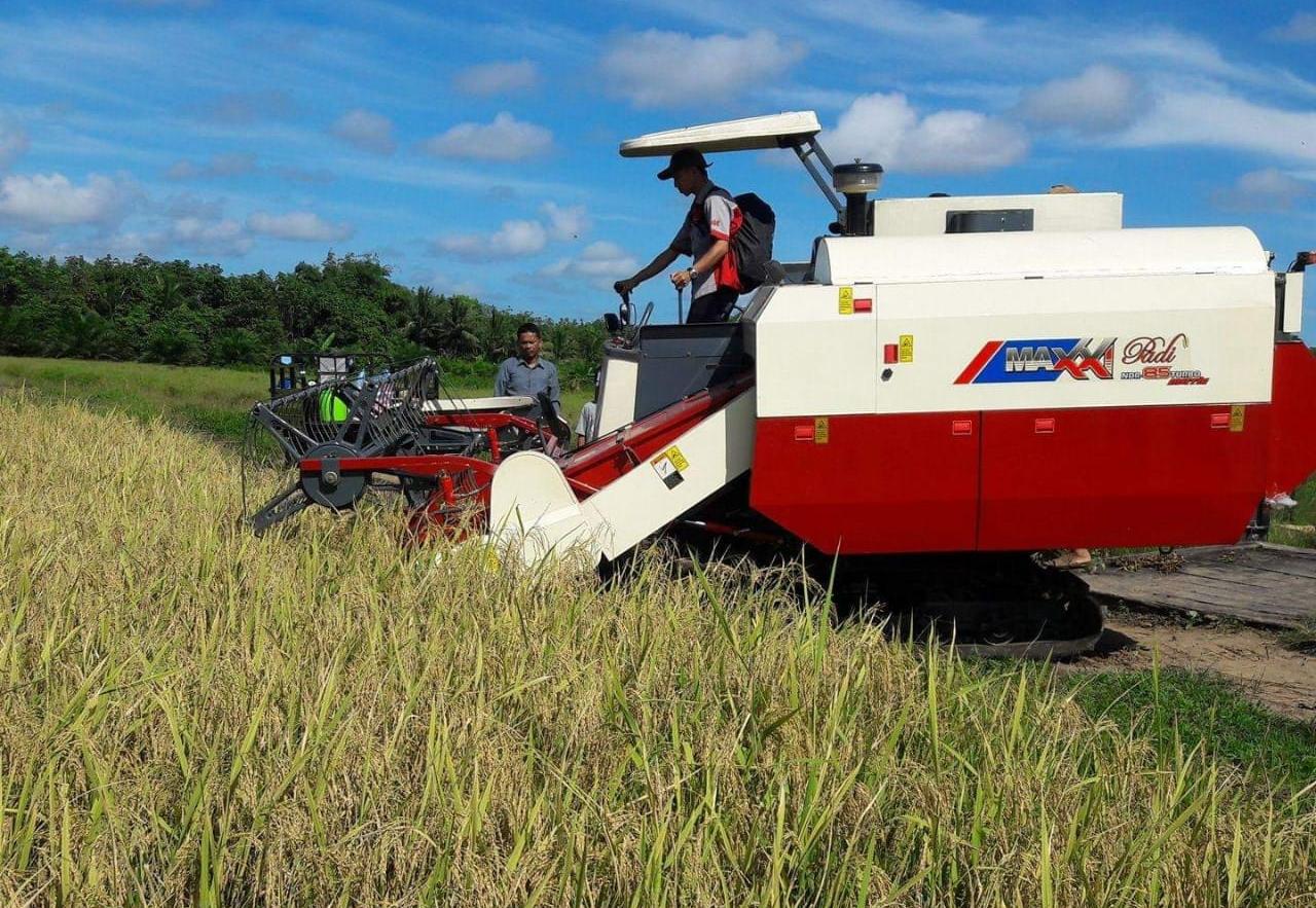 Kementan meluncurkan program dengan jargon ProPaktani, kepanjangan dari Program Pengembangan Kawasan Tanaman Pangan Korporasi.