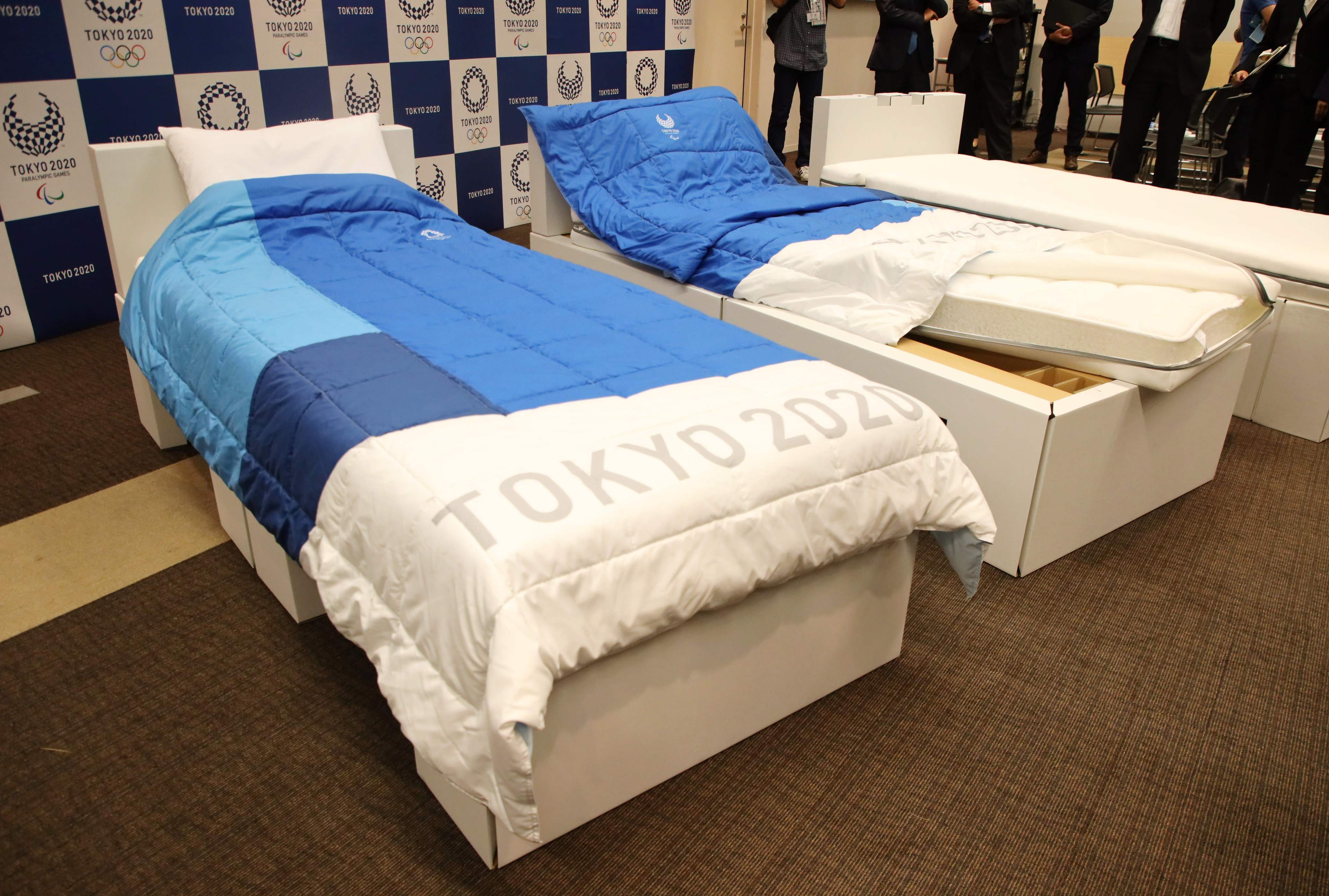 Tempat tidur terbuat dari kardus daur ulang yang akan digunakan para atlet peserta Olimpiade 2020 di Tokyo, Jepang.