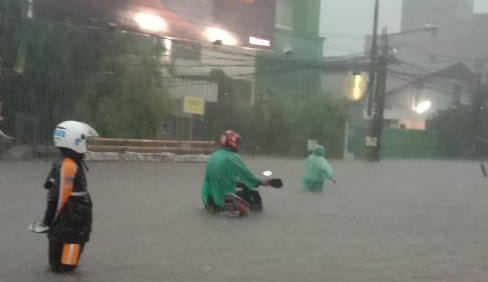Banjir di kawasan ciledug, tangerang