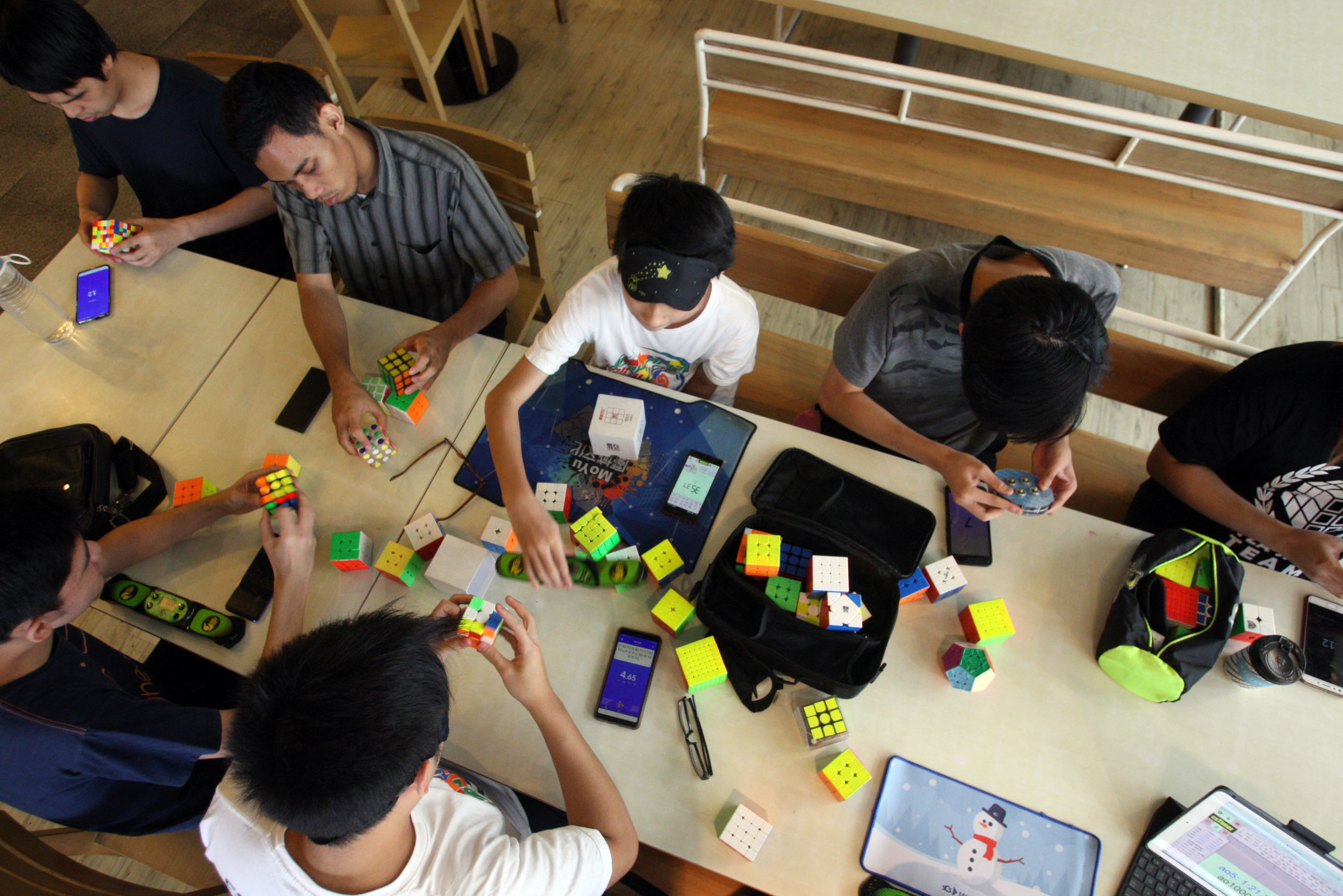 Para anggota dan pengurus NSA pun berbagi tips dan trik untuk penguasaan permainan itu.