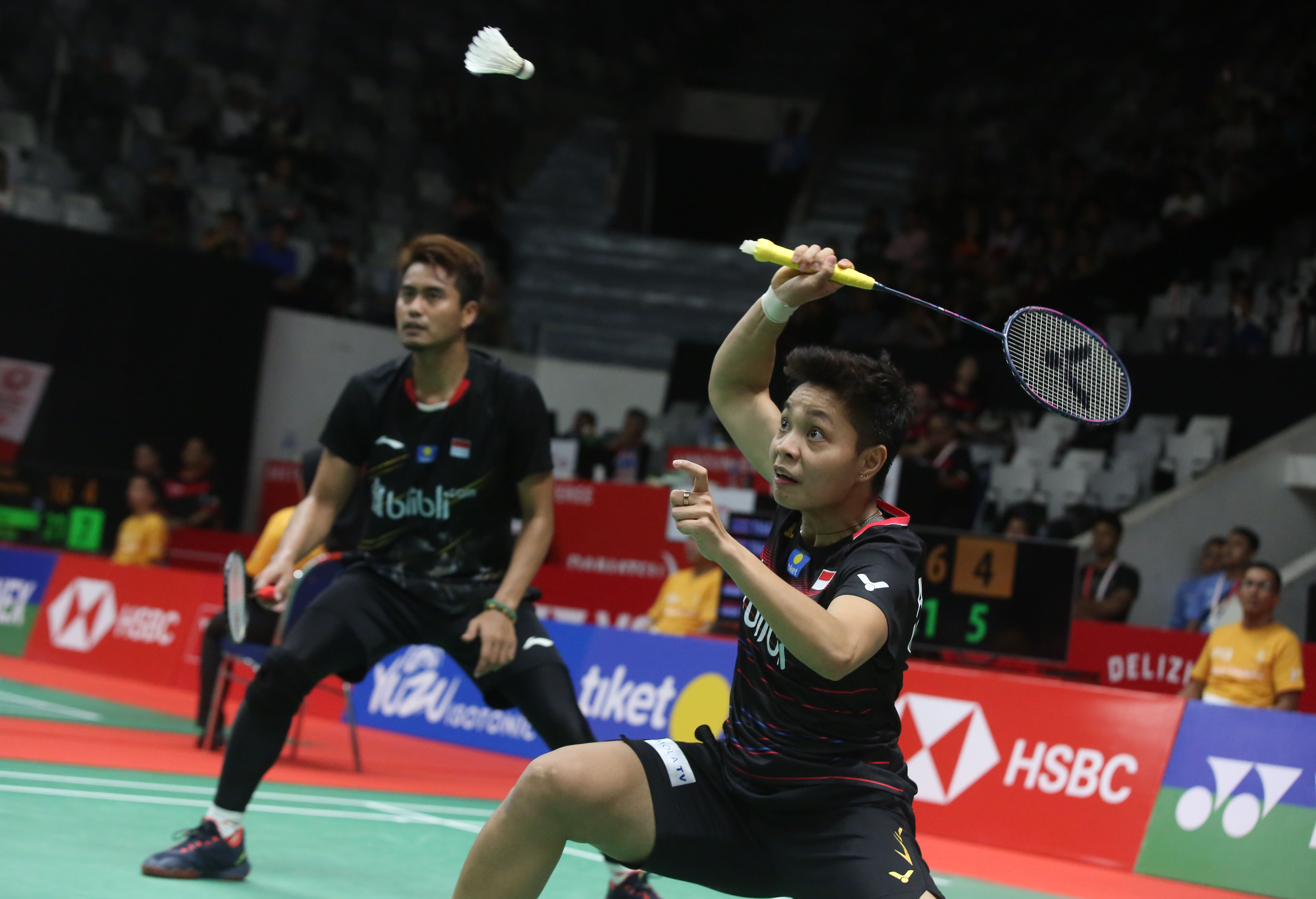 Pebulutangkis ganda campuran Indonesia Tontowi Ahmad dan Apriyani Rahayu