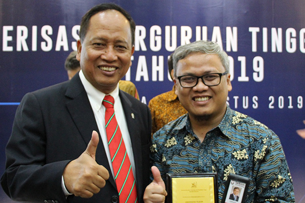 Telkom University Raih Predikat Kampus Hijau