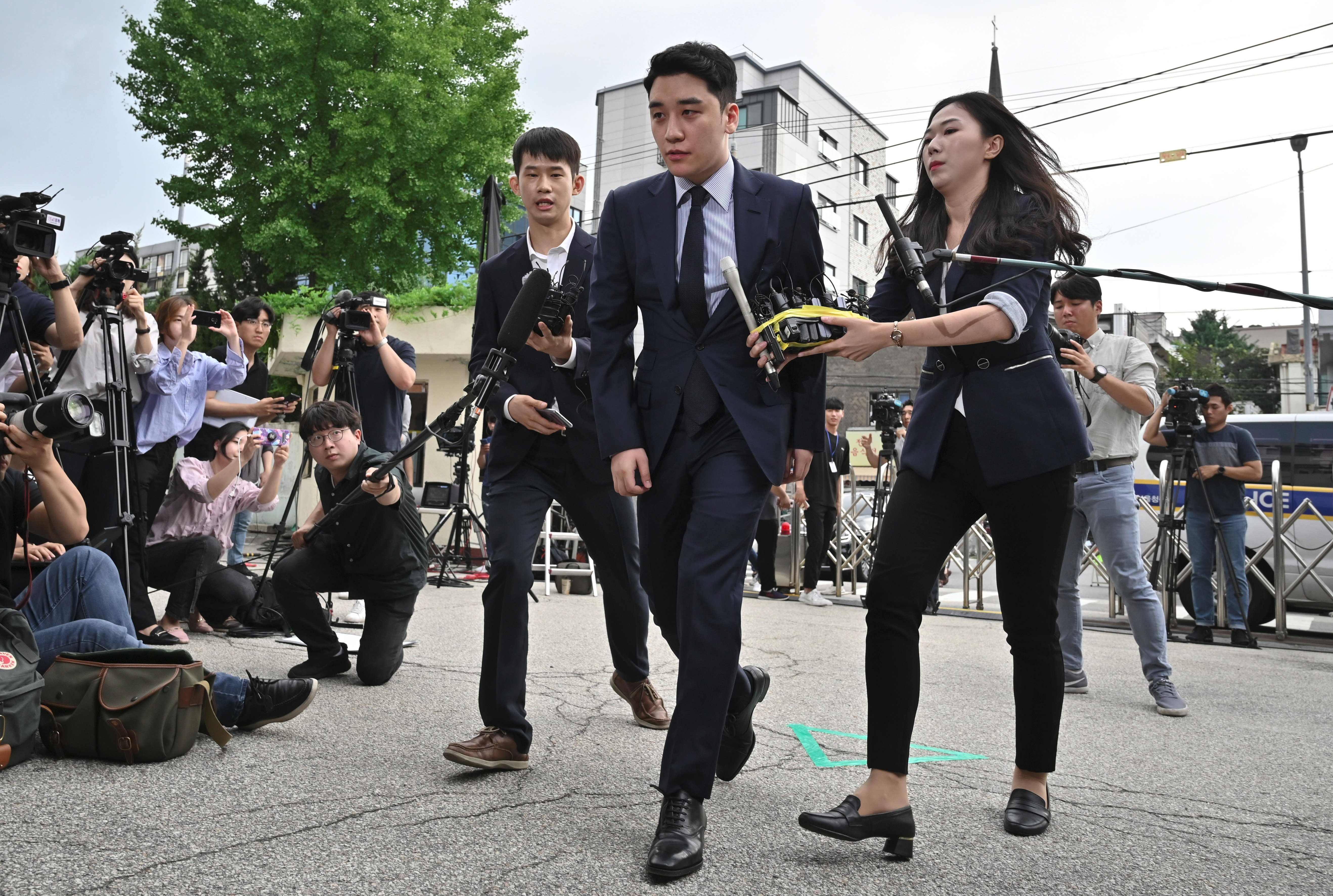 Pengadilan Tolak Penahanan Seungri 