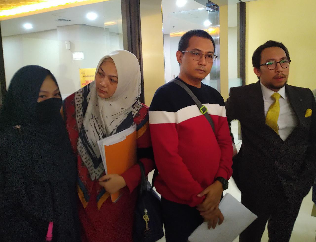 Keluarga yang jadi korban penyekapan bos e-commerce, melaporkan kasus tersebut ke Bareskrim Polri.