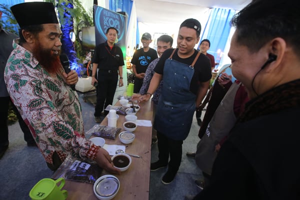 Talkshow yang mengangkat tema bibit kopi yang diadakan pada Festival Kopi dalam rangkaian Ulang Tahun Ke-50 Media Indonesia