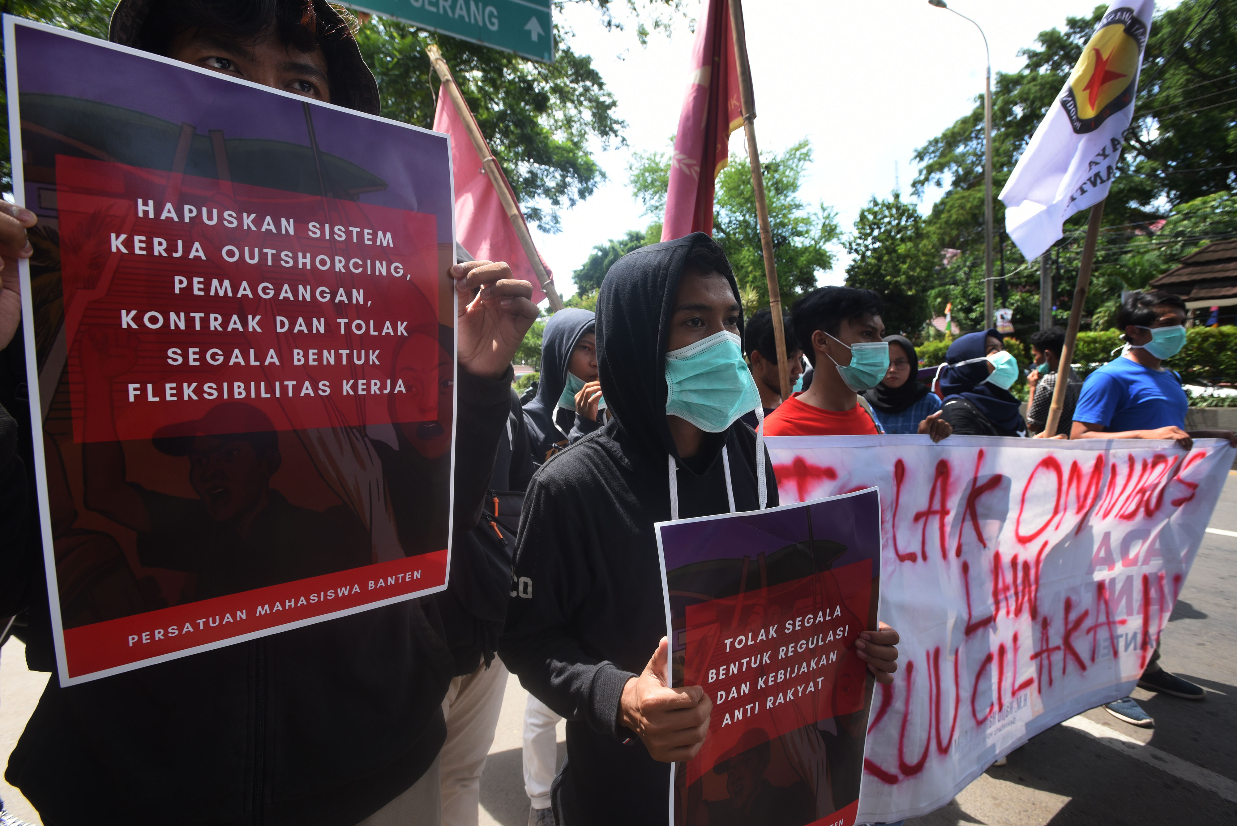 Aksi penolakan terhadap RUU Cipatker