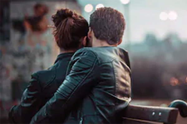 Jumlah Ideal untuk Pasutri Berhubungan Seks