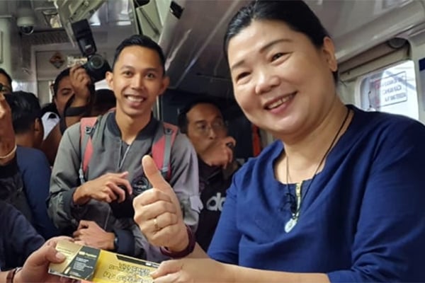 PT KAI DAOP 3 Cirebon Bagi-Bagi Emas 