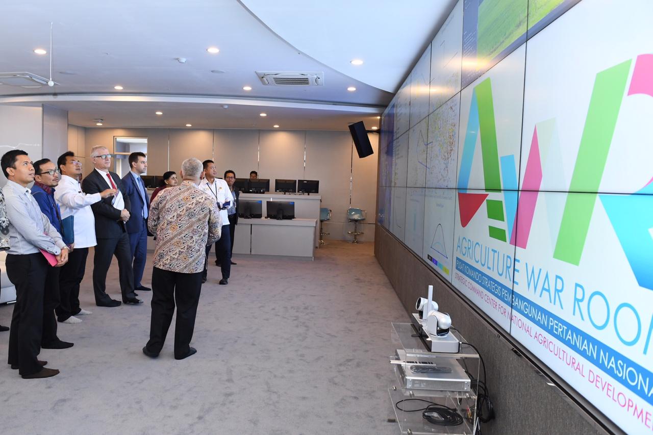 Matthew Morell mengunjungi Agriculture War Room (AWR) Kementerian Pertanian di Jakarta, Selasa (18/2).