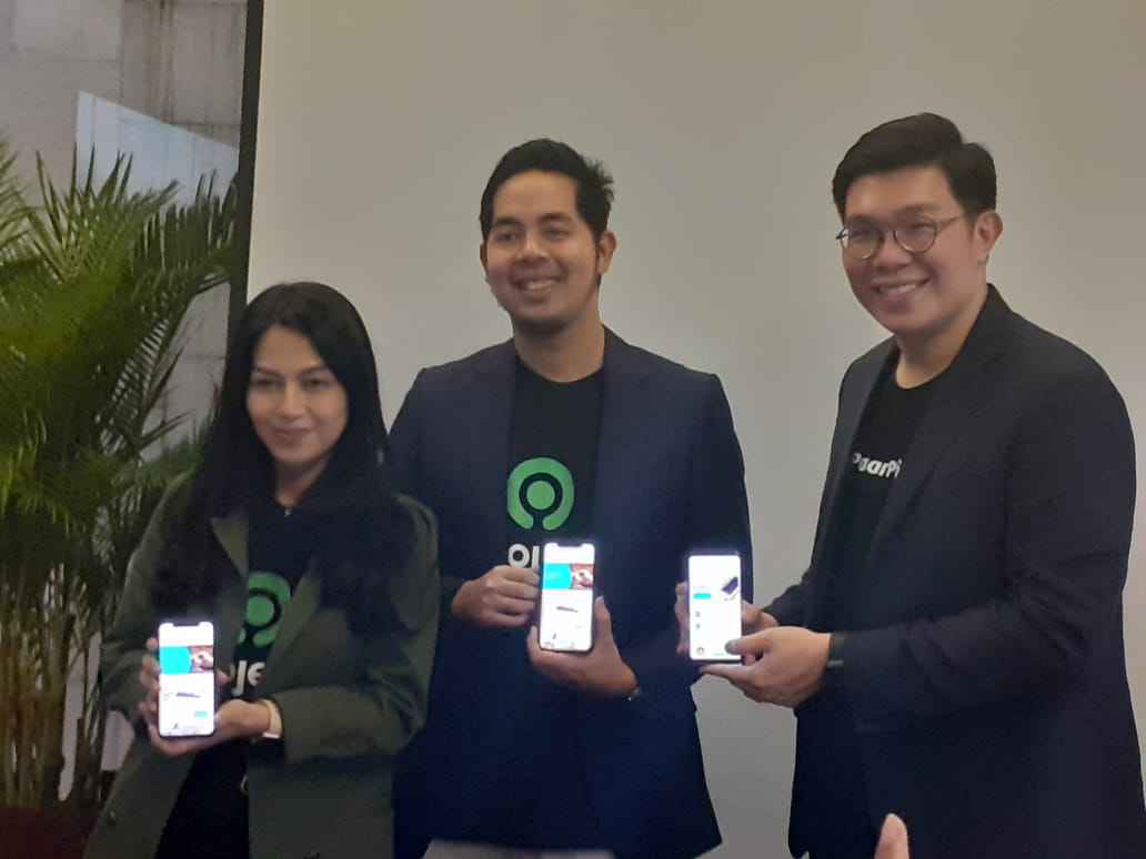 VP Corporate Communications Gojek Kristy Nelwan (kiri) , Head of Third Party Platform Gojek Sony Radhityo, CEO PasarPolis Cleosent Randing. 