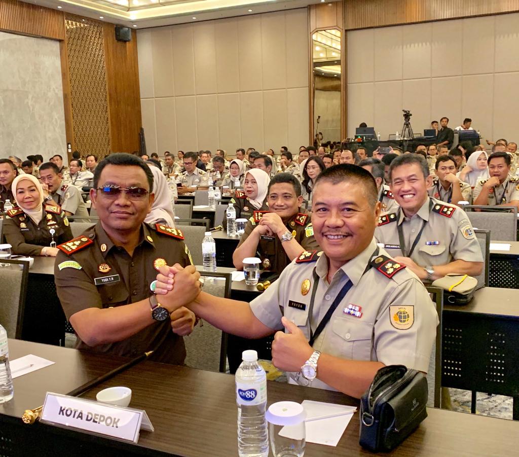 Kajari Kota Depok Yudi Triadi dan Kepala BPN Kota Depok Yoyon Sonjaya