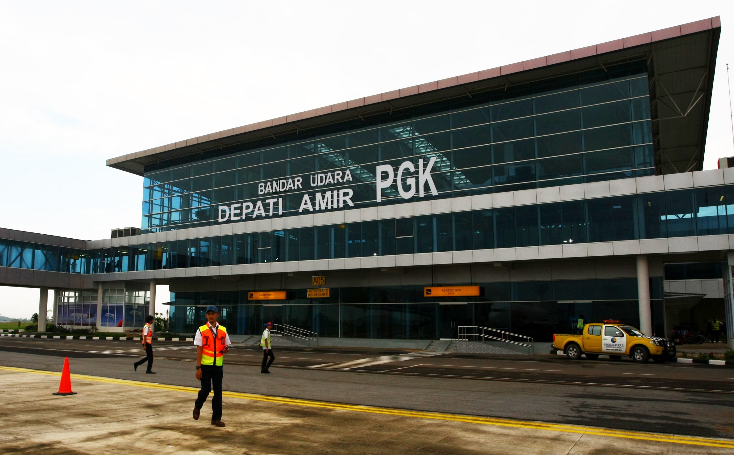 Layak menjadi bandara internasional