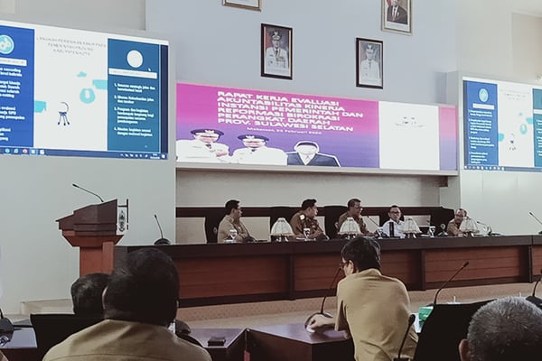 Perampingan 100 pejabat non job