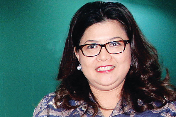 Novita Rumgangun Chief Marketing Manulife Indonesia