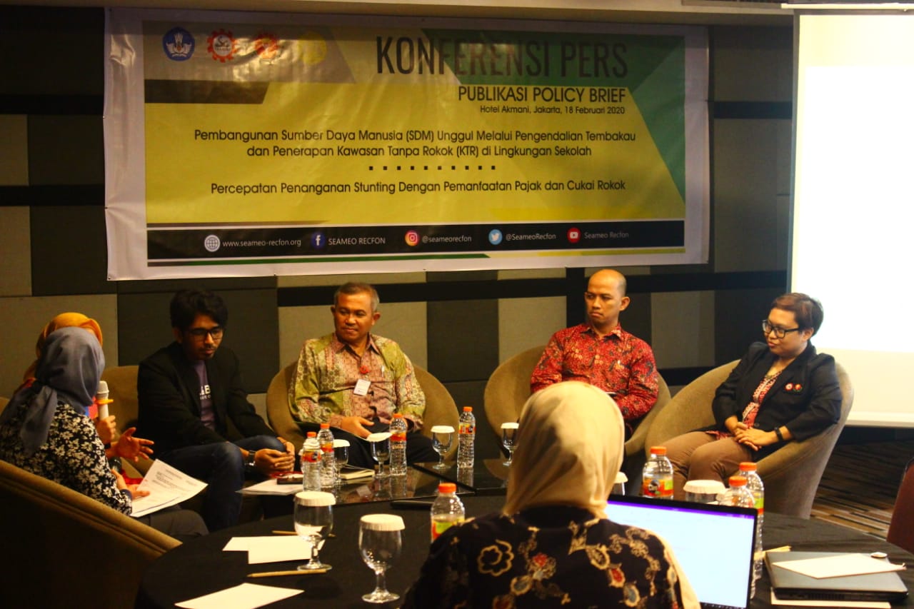 Diskusi soal merokok di UI