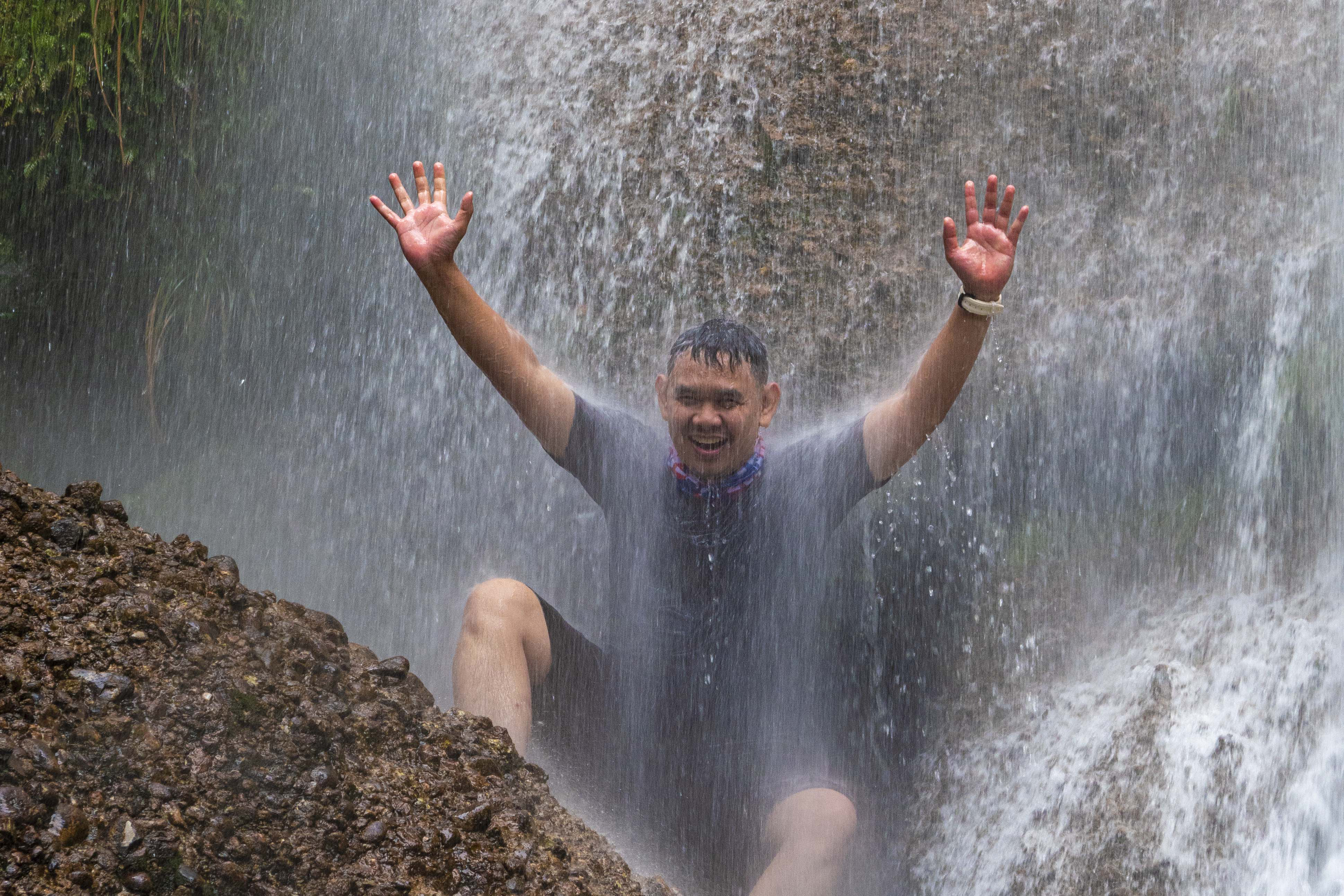 Dana Desa Bantu Pengembangan Objek Wisata Air Terjun Batu Tilamdi Riau.
