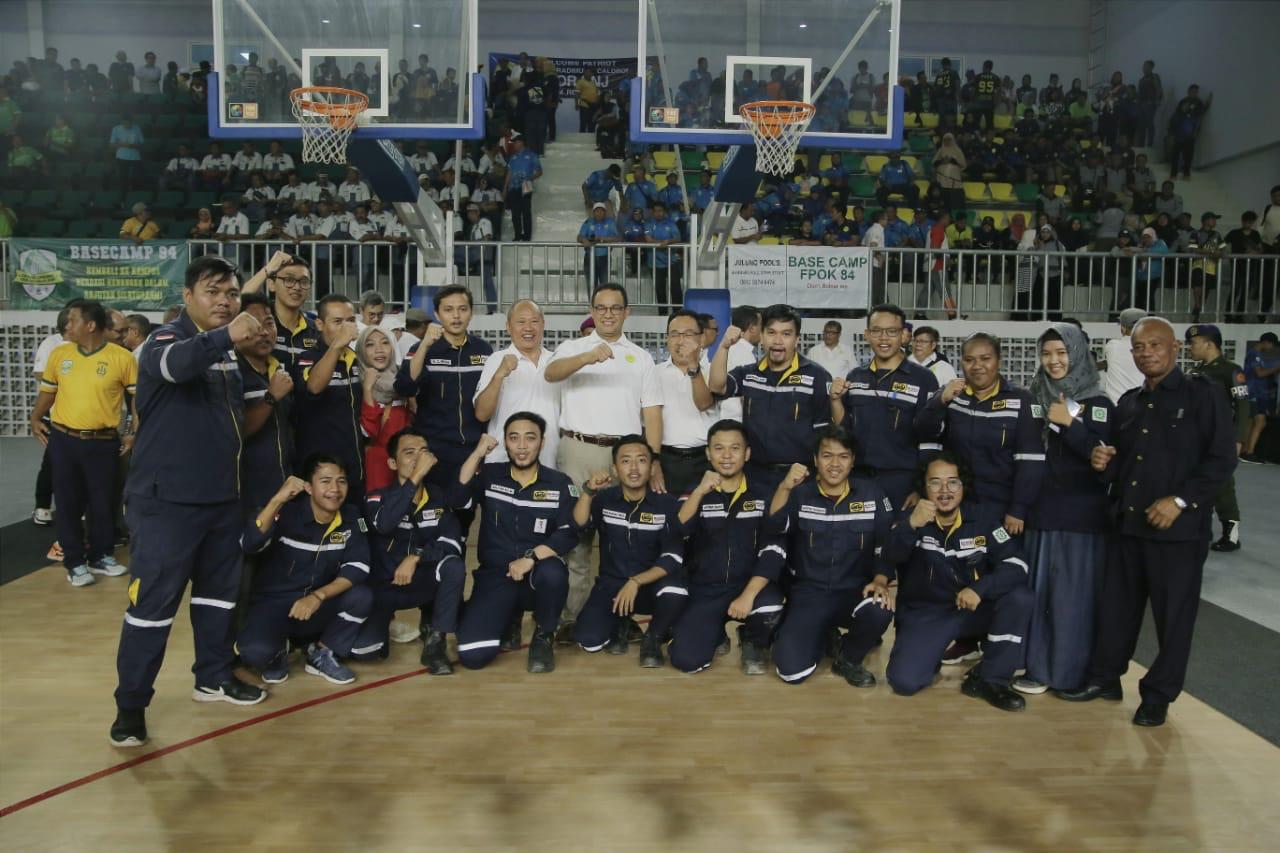 Gubernur Anies sesaat setelah meresmikan GOR UNJ