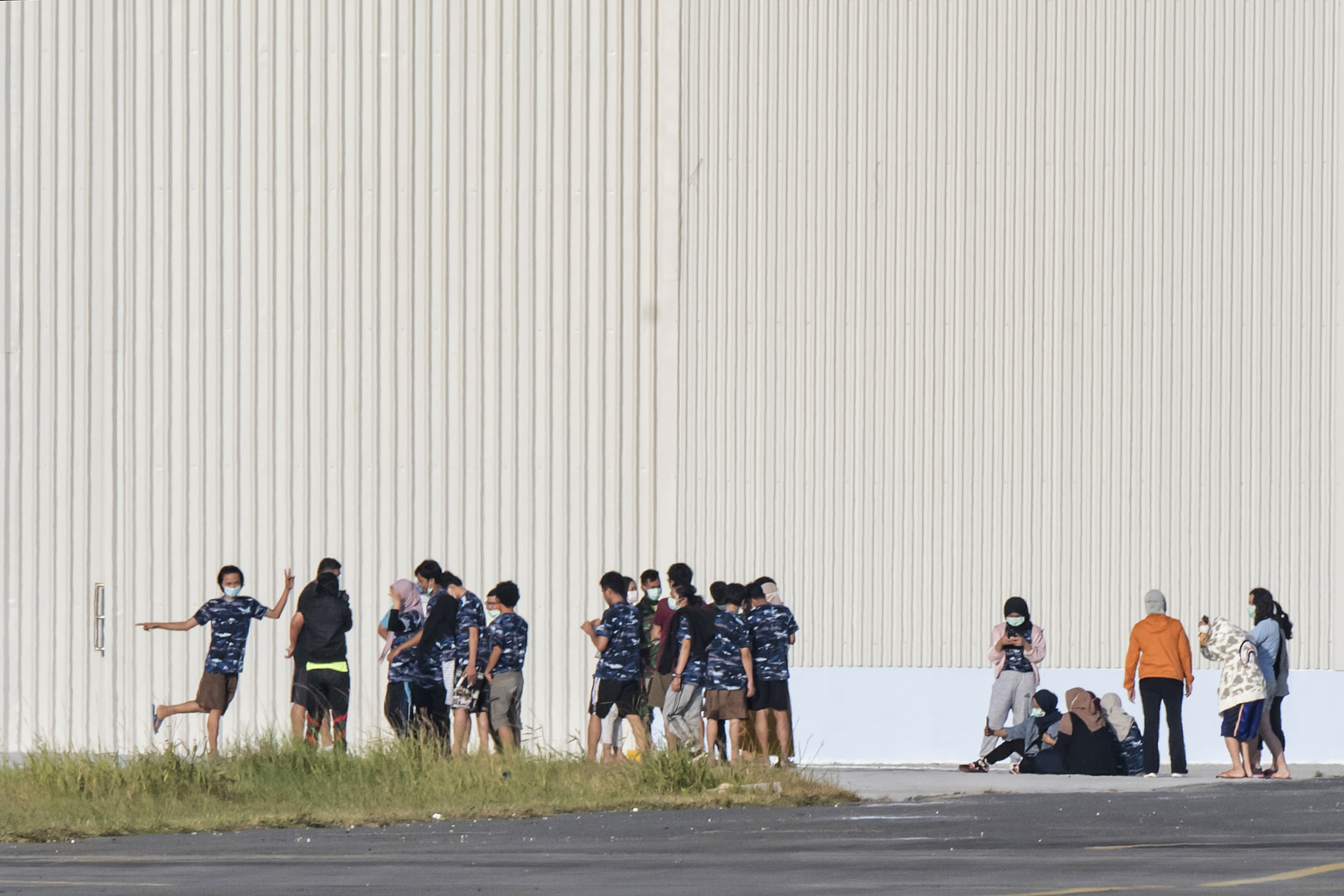 WNI yang dievakuasi dari Wuhan, Tiongkok sedang menjalani observasi di Natuna