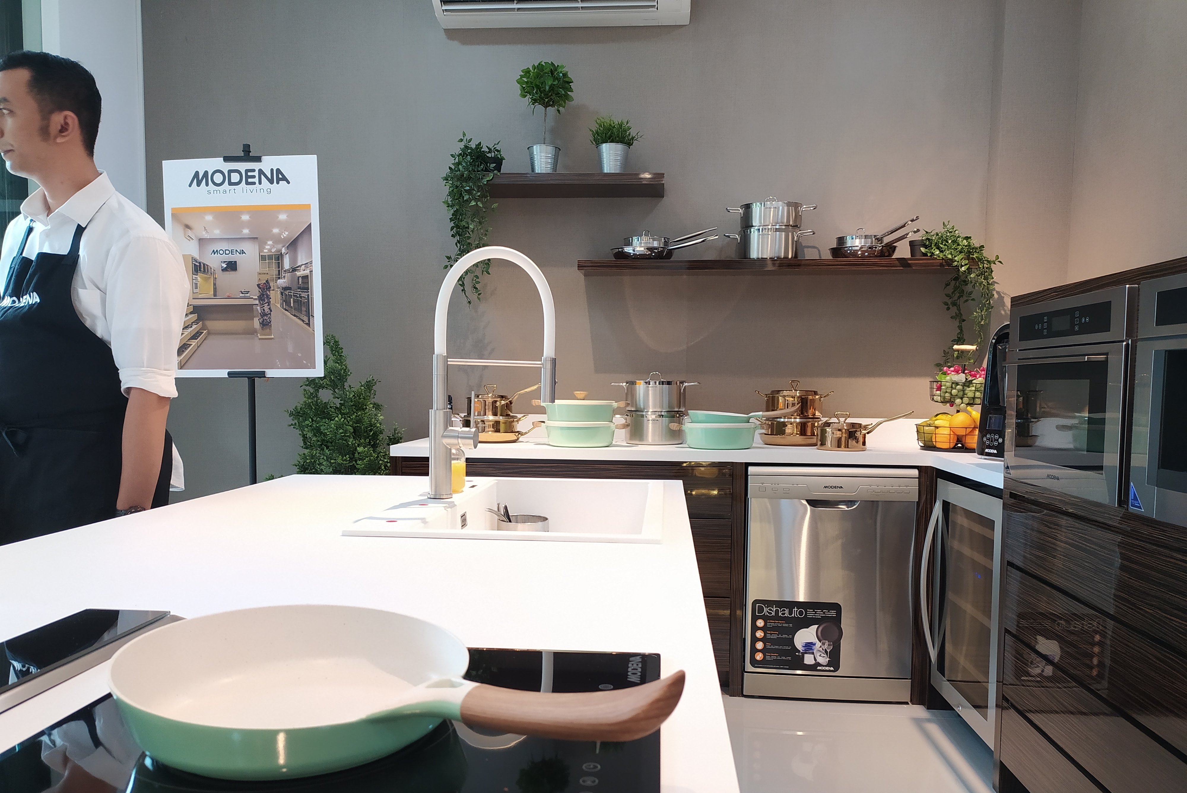 Beberapa produk Modena di Modena Home Center Bintaro