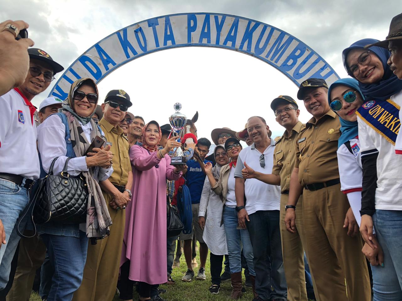 PP Pordasi mengunjungi balapan pacuan kuda di Payakumbuh, Sumatera Barat