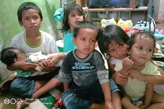 Enam kakak beradik di Balikpapan yang menjadi yatim piatu dalam sehari. 