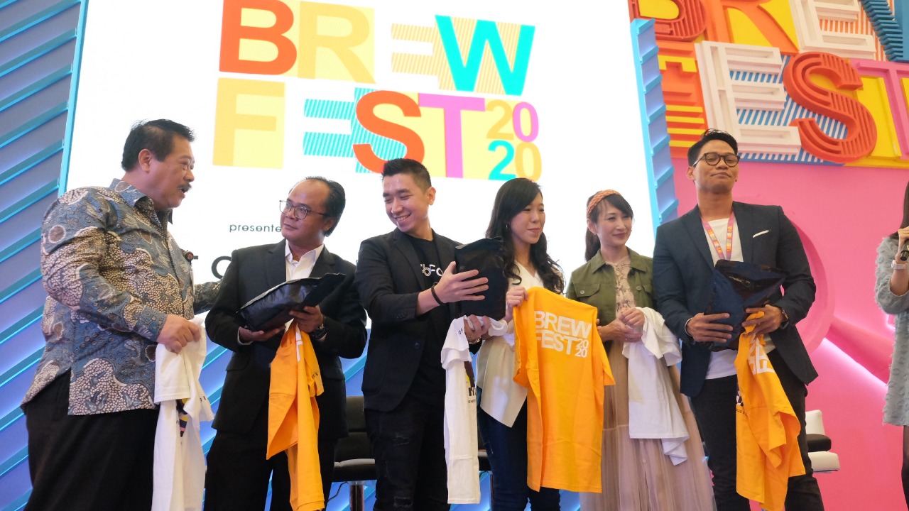 Brewster 2020 di Atrium Senayan City, Jakarta.