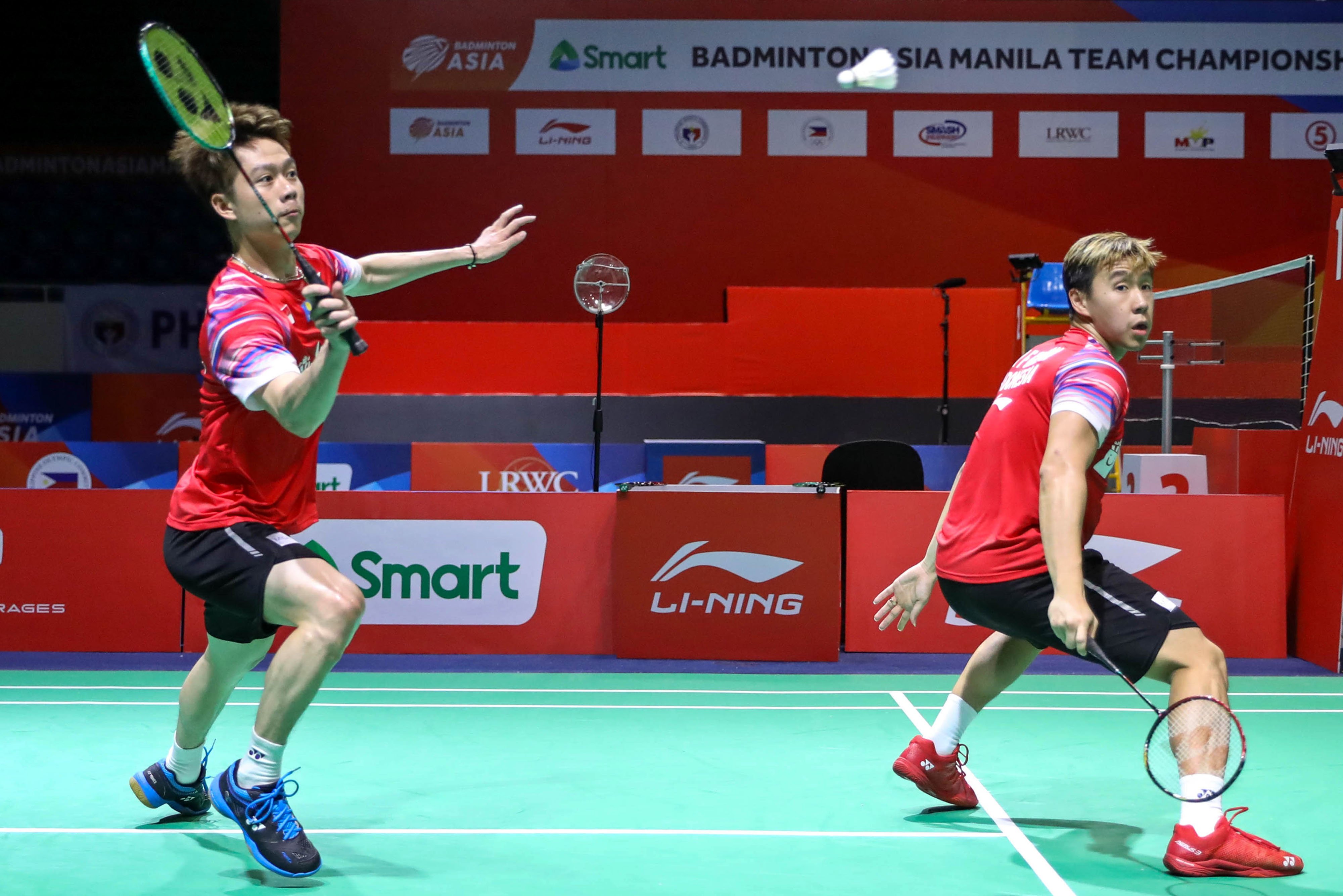 Pebulu tangkis ganda putra Indonesia Kevin Sanjaya Sukamuljo (kiri) dan rekannya Marcus Fernaldi Gideon memastikan Indonesia lolos ke Final