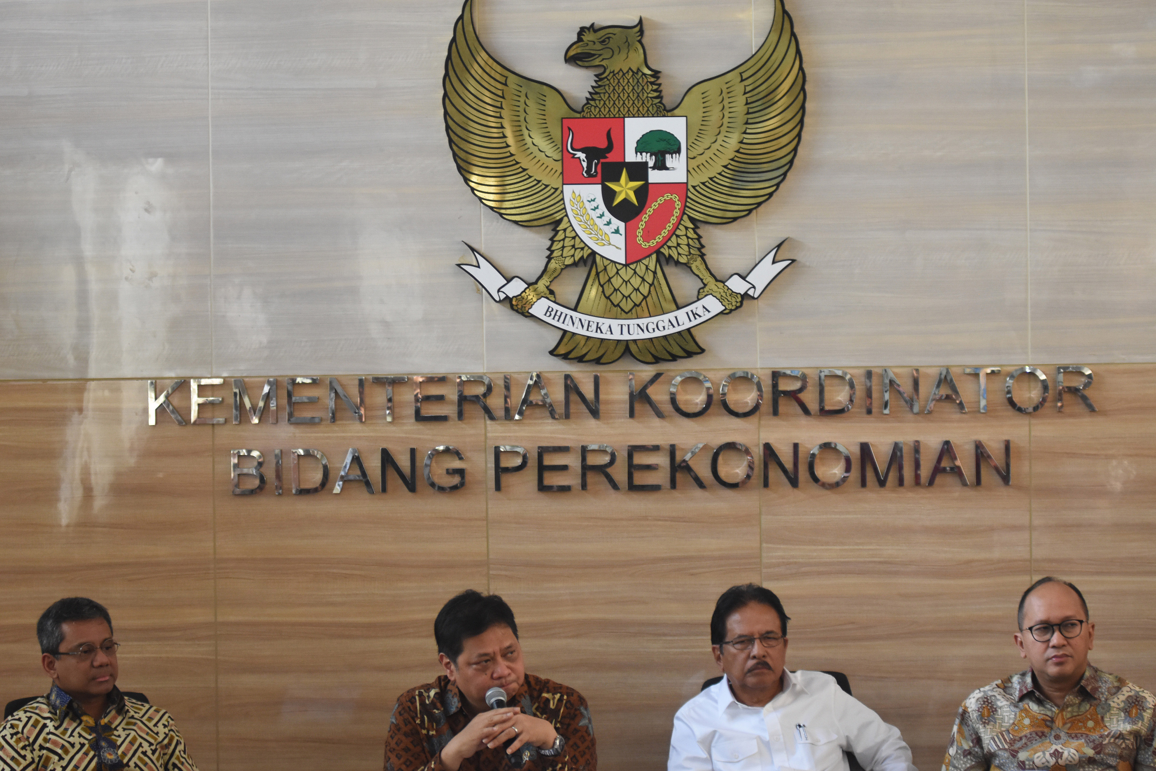 RUU Omnibus Law Cipta Lapangan Kerja dan RUU Omnibus Law Perpajakan